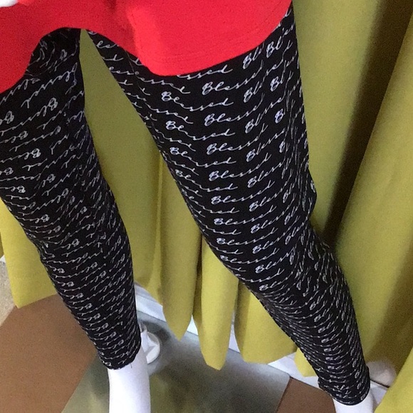 Plus size Xersion pull over size 2X and New Look blessed leggings size 1X lot219 - Picture 4 of 7